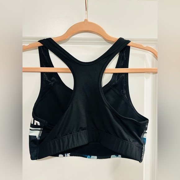 PINK Victoria's Secret Black and Floral Sports Bra - Picture 2 of 3